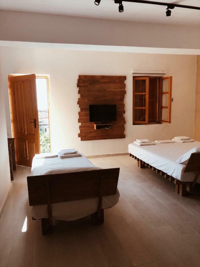 Old Town Hotel Дермі Екстер'єр фото